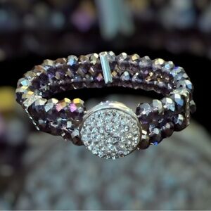 Elegant Silver Color Beaded Bracelet with Silver Accents